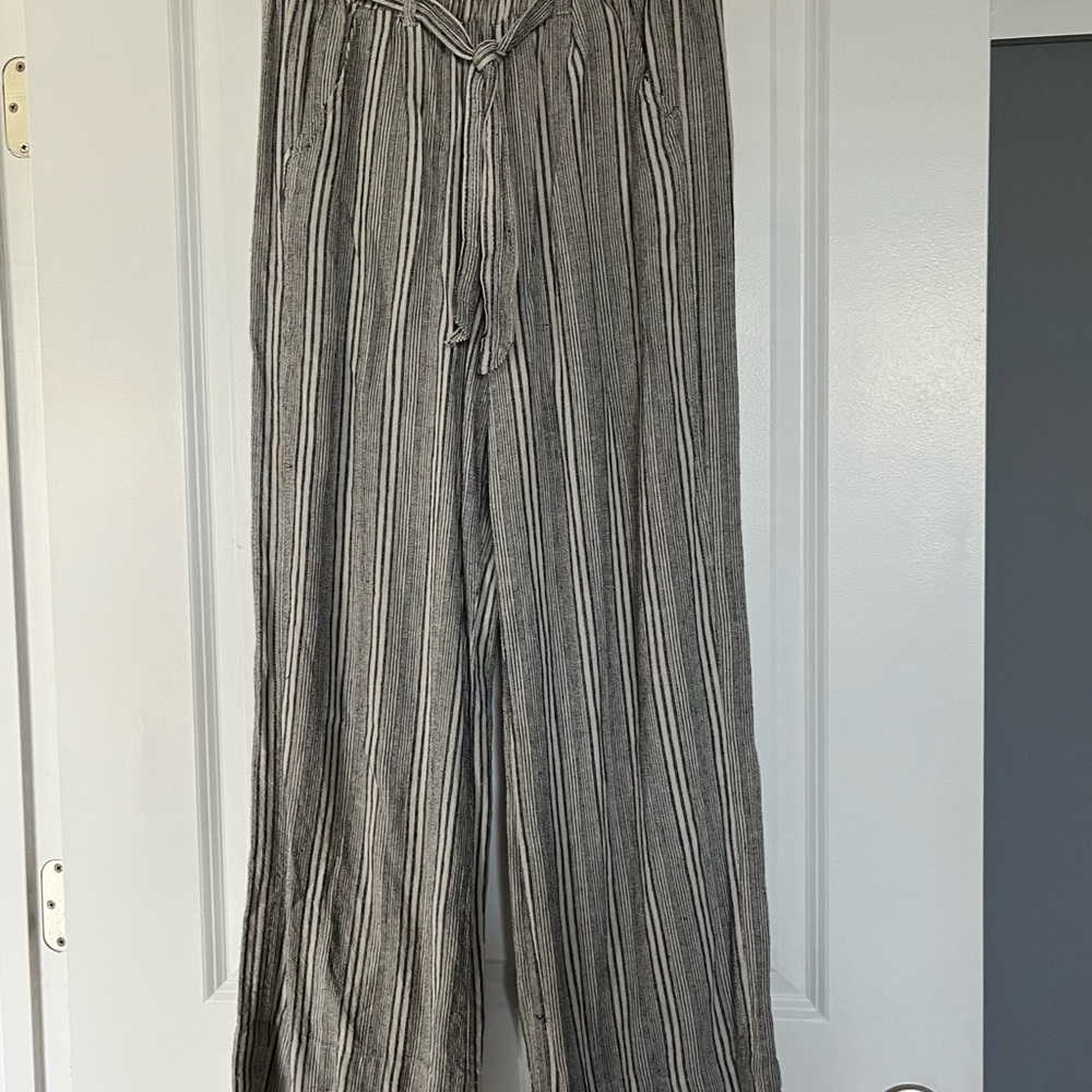 Women’s wide leg pants
